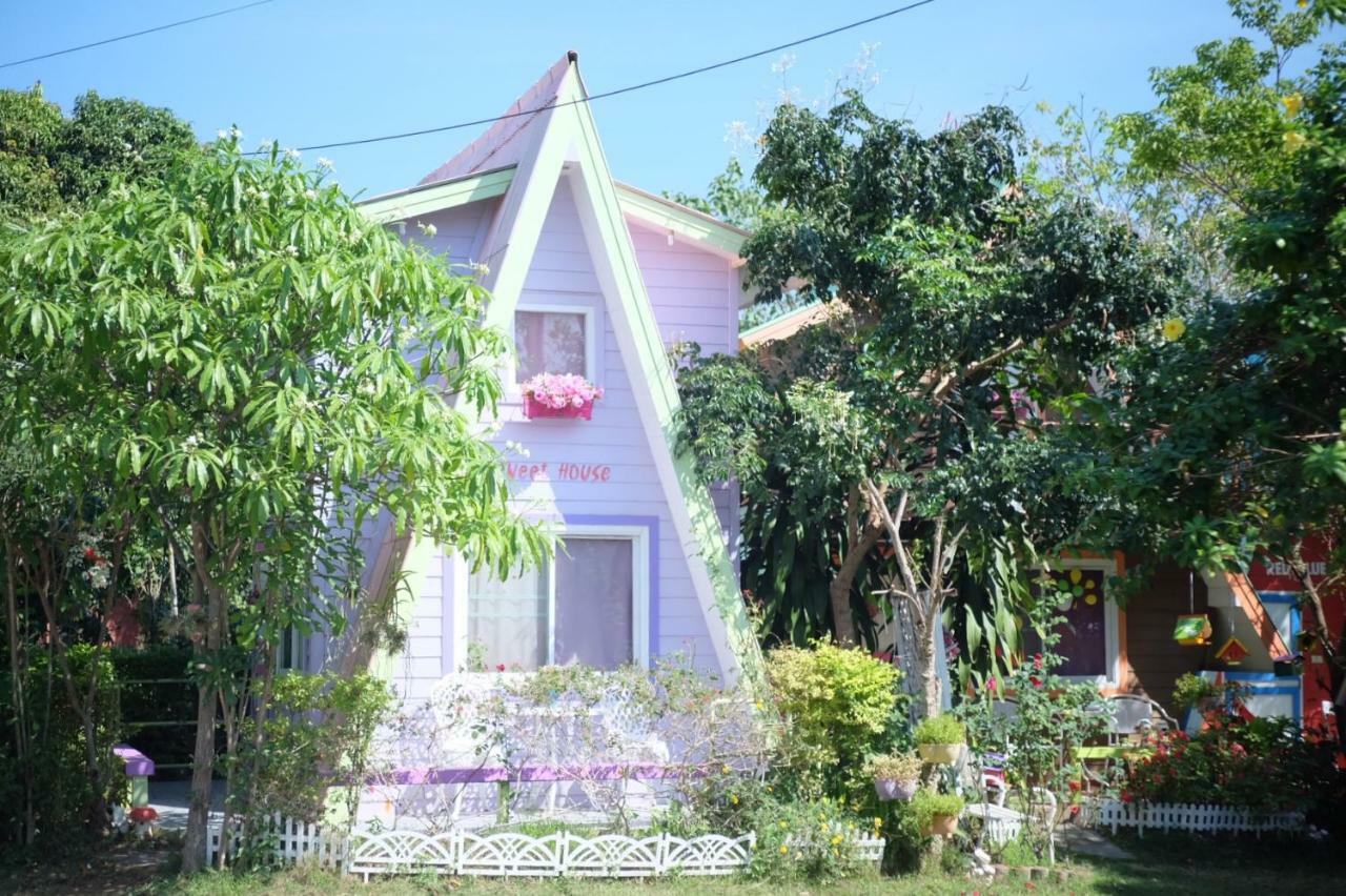 A Houses Homestay Nakhonratchasima Zewnętrze zdjęcie